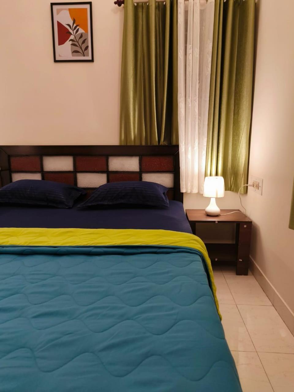 Homestayz Crown Bangalore Exterior photo
