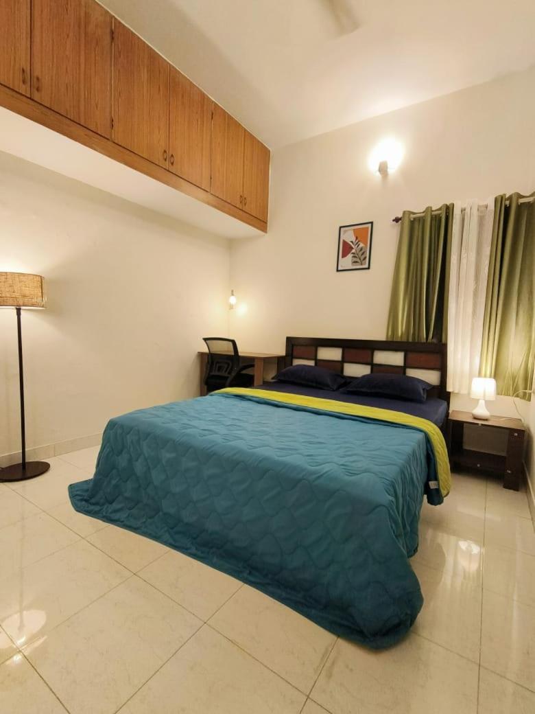 Homestayz Crown Bangalore Exterior photo