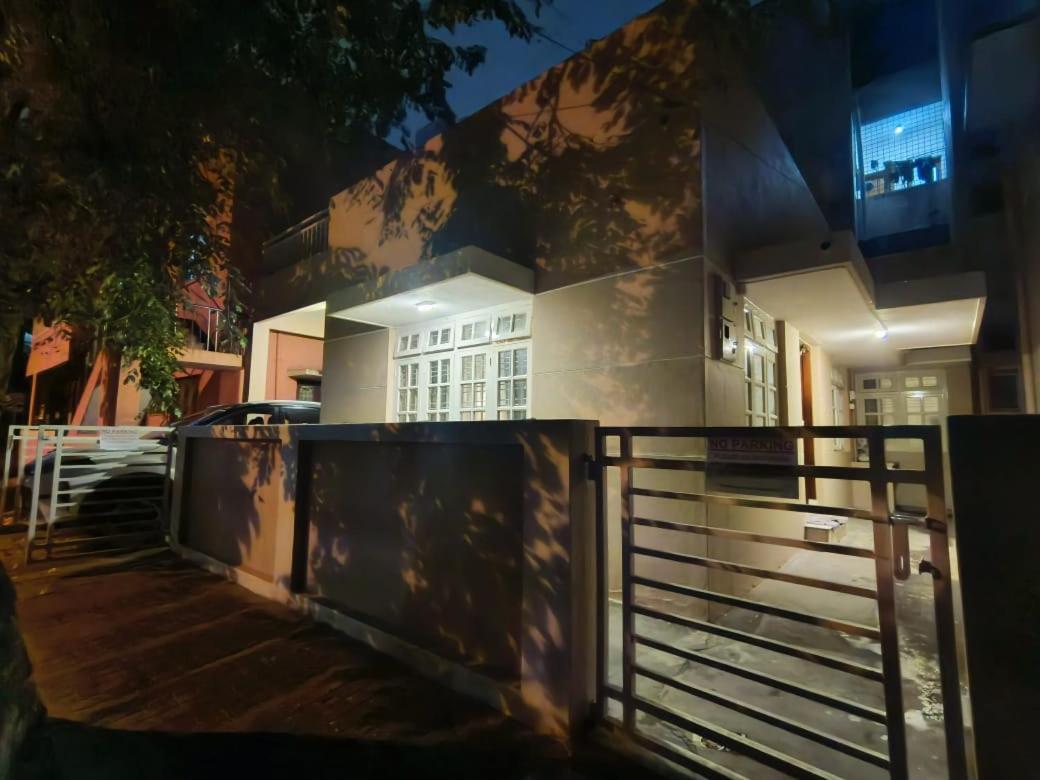 Homestayz Crown Bangalore Exterior photo