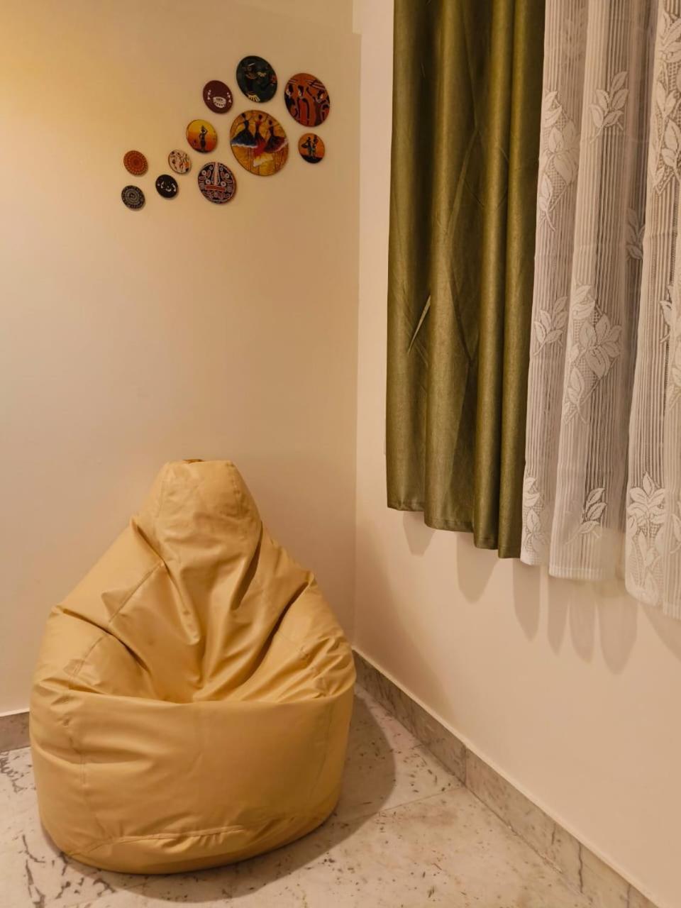 Homestayz Crown Bangalore Exterior photo